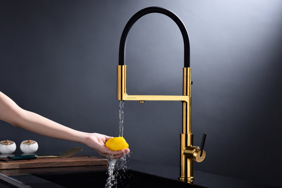 Смеситель для кухни Paulmark Tornado To213402-BG Брашированное золото