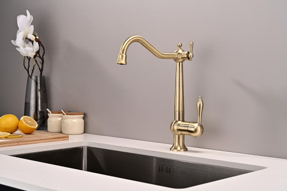 Смеситель для кухни Paulmark Retro Re213226-BR Бронза