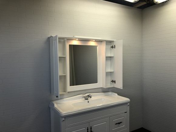 Зеркальный шкаф Comforty Палермо 120 00004142365 Белый глянец Зеркальный шкаф Comforty Палермо 120 00004142365 Белый глянец