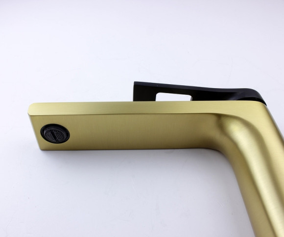 Смеситель для раковины Bronze de Luxe Element EL21GB Матовое золото Черный