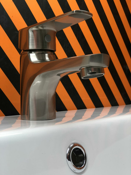 Смеситель для раковины Orange Loop M26-021Ni Никель Смеситель для раковины Orange Loop M26-021Ni Никель