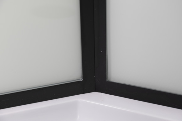 Душевая кабина Niagara Premium 90x90 NG-6901-01GD Black с гидромассажем Душевая кабина Niagara Premium 90x90 NG-6901-01GD Black с гидромассажем