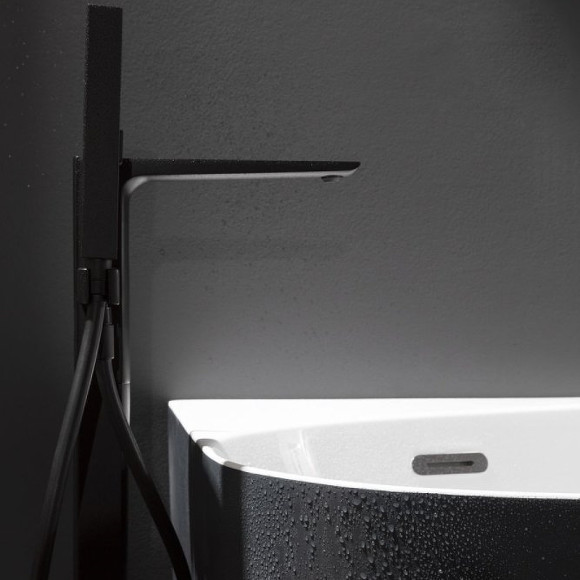 Смеситель для ванны Allen Brau Infinity 5.21009-31 Черный матовый Смеситель для ванны Allen Brau Infinity 5.21009-31 Черный матовый