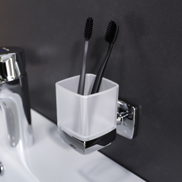 Комплект мебели для ванной AM.PM Gem S 60 BK91GC Светлый дуб со смесителем для раковины и аксессуарами Комплект мебели для ванной AM.PM Gem S 60 BK91GC Светлый дуб со смесителем для раковины и аксессуарами