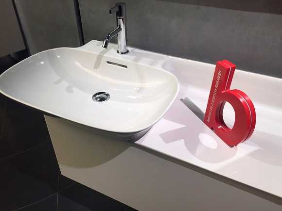 Раковина Laufen Ino 90 L 8.1330.2.000.104.1 Белая Раковина Laufen Ino 90 L 8.1330.2.000.104.1 Белая