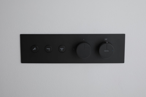 Смеситель для душа Allen Brau Liberty 5.33003-31 с термостатом Черный матовый Смеситель для душа Allen Brau Liberty 5.33003-31 с термостатом Черный матовый