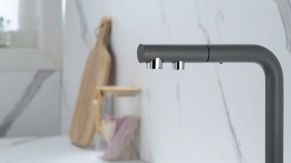 Смеситель для кухни Paulmark Serpentine Se213222-GRM Серый металлик Смеситель для кухни Paulmark Serpentine Se213222-GRM Серый металлик