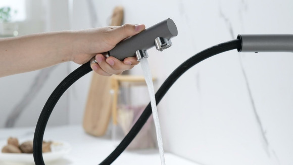 Смеситель для кухни Paulmark Serpentine Se213222-GRM Серый металлик Смеситель для кухни Paulmark Serpentine Se213222-GRM Серый металлик