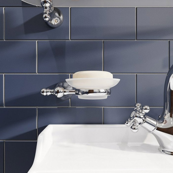 Стеклянная настенная мыльница Iddis Retro RETSSG0i42 Белая