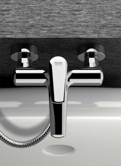 Смеситель для ванны Remer Vanity V05 Хром Смеситель для ванны Remer Vanity V05 Хром