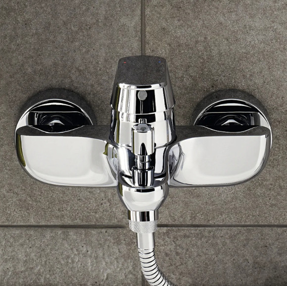 Смеситель для ванны Grohe Eurosmart Cosmopolitan 32831000 Хром Смеситель для ванны Grohe Eurosmart Cosmopolitan 32831000 Хром