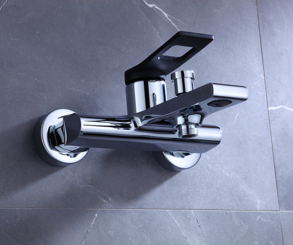 Смеситель для ванны Bronze de Luxe Element EL03CB Хром Черный матовый