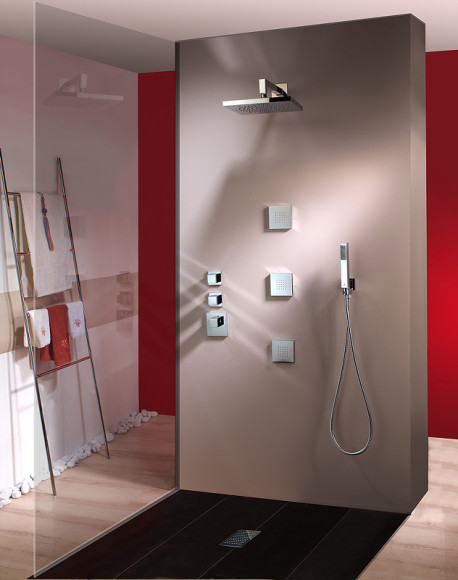 Смеситель для душа Bossini Outlets Z032203.030 с термостатом Хром Смеситель для душа Bossini Outlets Z032203.030 с термостатом Хром