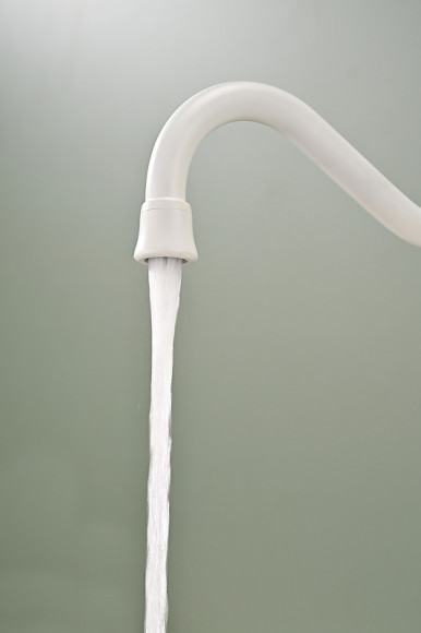 Смеситель для кухни Paulmark Retro Re213226-431 Белый матовый Смеситель для кухни Paulmark Retro Re213226-431 Белый матовый