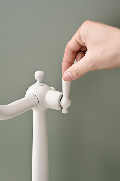 Смеситель для кухни Paulmark Retro Re213226-431 Белый матовый Смеситель для кухни Paulmark Retro Re213226-431 Белый матовый