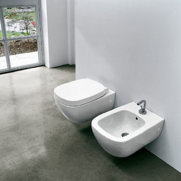 Биде Laufen Palomba 8.3080.1 подвесное без крышки Биде Laufen Palomba 8.3080.1 подвесное без крышки