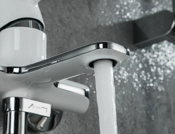 Смеситель для ванны Gappo G03-8 G3203-8 Белый Хром