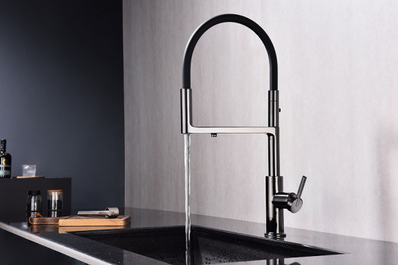 Смеситель для кухни Paulmark Tornado To213402-GB Черный глянцевый