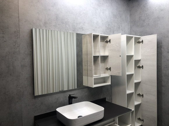 Зеркало со шкафом Comforty Прага 120 00004136262 Дуб белый Зеркало со шкафом Comforty Прага 120 00004136262 Дуб белый