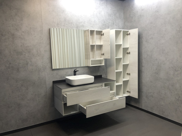 Зеркало со шкафом Comforty Прага 120 00004136262 Дуб белый Зеркало со шкафом Comforty Прага 120 00004136262 Дуб белый