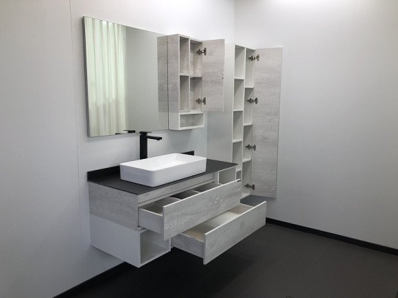 Зеркало со шкафом Comforty Прага 120 00004136262 Дуб белый Зеркало со шкафом Comforty Прага 120 00004136262 Дуб белый