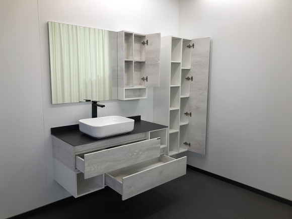 Зеркало со шкафом Comforty Прага 120 00004136262 Дуб белый Зеркало со шкафом Comforty Прага 120 00004136262 Дуб белый