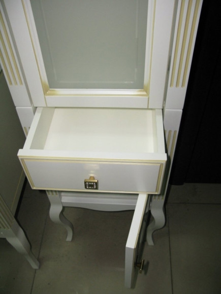 Шкаф пенал Opadiris Лаура 44 L Z0000006525 Белый с золотой патиной ручки Swarovski Золото Шкаф пенал Opadiris Лаура 44 L Z0000006525 Белый с золотой патиной ручки Swarovski Золото