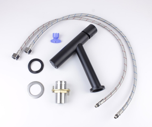 Смеситель для раковины Bronze de Luxe Liberty 102B Черный матовый Смеситель для раковины Bronze de Luxe Liberty 102B Черный матовый