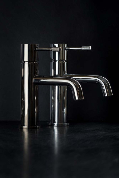 Смеситель для раковины Boheme Uno 461-SGM Оружейная сталь глянцевая Смеситель для раковины Boheme Uno 461-SGM Оружейная сталь глянцевая