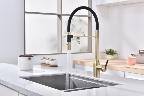 Смеситель для кухни Paulmark Magneto One Ma213188-SBG Светлое брашированное золото