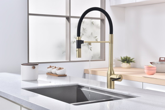 Смеситель для кухни Paulmark Magneto One Ma213188-SBG Светлое брашированное золото