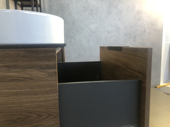 Тумба с раковиной Comforty Порто 120-1 00-00000828 подвесная Дуб темно-коричневый Тумба с раковиной Comforty Порто 120-1 00-00000828 подвесная Дуб темно-коричневый