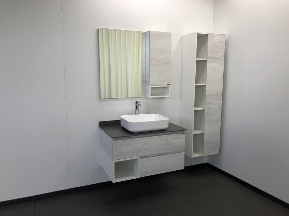 Зеркало со шкафом Comforty Прага 90 00004136263 Дуб белый Зеркало со шкафом Comforty Прага 90 00004136263 Дуб белый