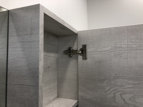 Зеркало со шкафом Comforty Прага 90 00004136263 Дуб белый Зеркало со шкафом Comforty Прага 90 00004136263 Дуб белый