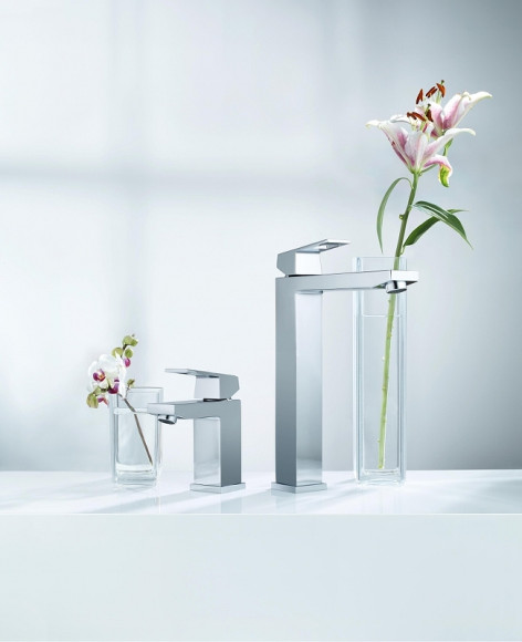 Смеситель для раковины Grohe Eurocube 23406000 Хром Смеситель для раковины Grohe Eurocube 23406000 Хром