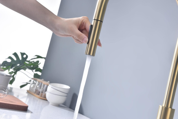 Смеситель для кухни Paulmark Senso Se215180-SBG Светлое брашированное золото