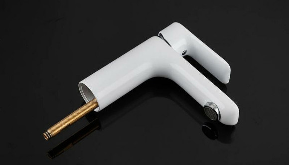 Смеситель для раковины Gappo G48 G1048-1 с гигиеническим душем Белый Хром