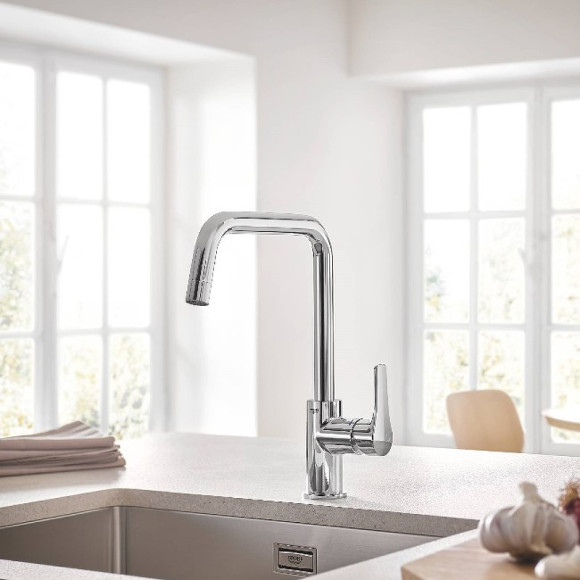 Смеситель для кухни Grohe Eurosmart 30567000 Хром Смеситель для кухни Grohe Eurosmart 30567000 Хром