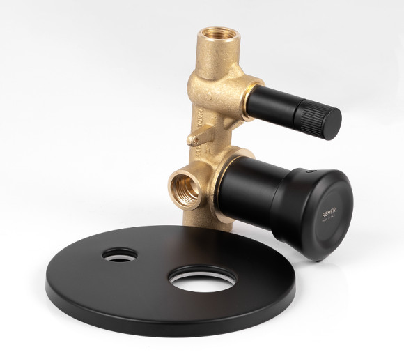 Смеситель для душа Remer Element ET09HNO Черный матовый Смеситель для душа Remer Element ET09HNO Черный матовый