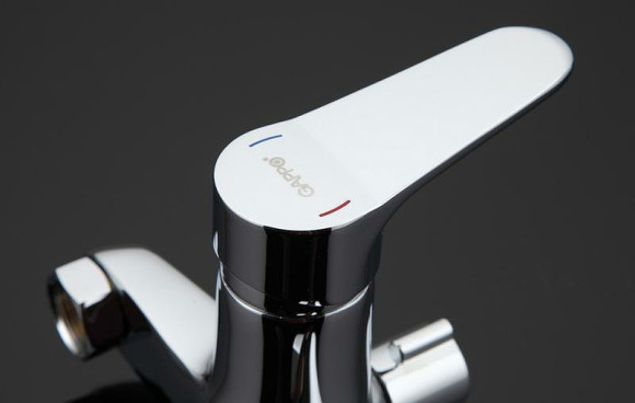 Смеситель для ванны Gappo G36 G2236 универсальный Хром