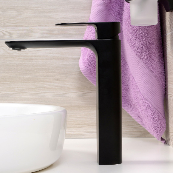 Смеситель для раковины WasserKRAFT Elbе 7403H Черный матовый Смеситель для раковины WasserKRAFT Elbе 7403H Черный матовый