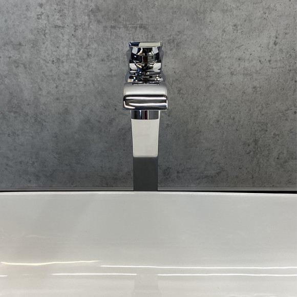 Смеситель для раковины Comforty FC066B-CCT 00-00004521 Хром Смеситель для раковины Comforty FC066B-CCT 00-00004521 Хром