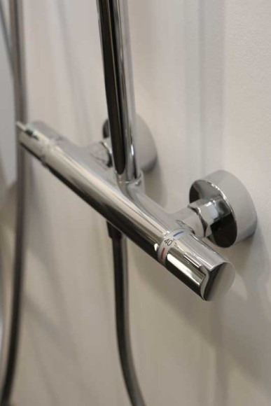 Душевая система Hansgrohe Raindance Select S 27114000 с термостатом Хром Душевая система Hansgrohe Raindance Select S 27114000 с термостатом Хром