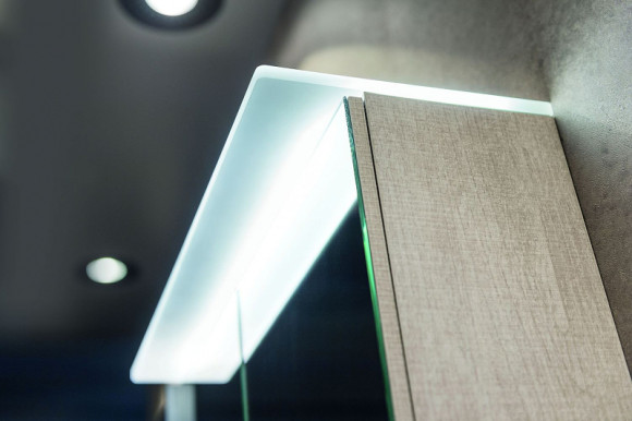 Зеркальный шкаф Geberit Acanto 75 500.645.00.2 с подсветкой Дуб мистик