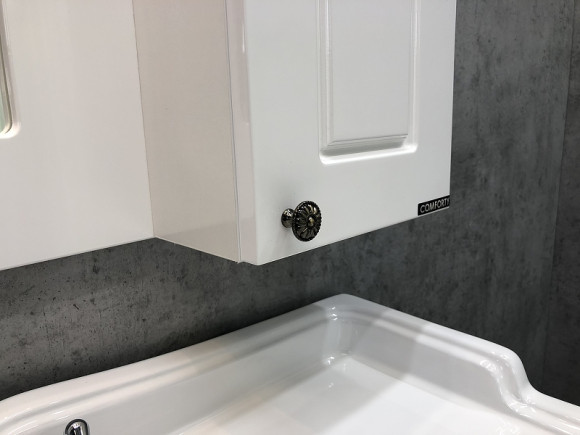 Зеркальный шкаф Comforty Палермо 80 00004139246 Белый глянец Зеркальный шкаф Comforty Палермо 80 00004139246 Белый глянец