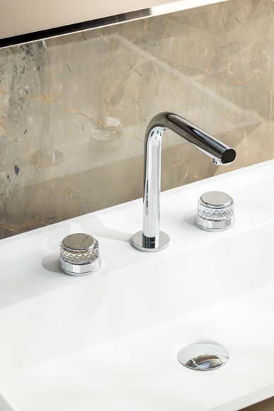 Смеситель для раковины Boheme Aura 152-CR-A Хром