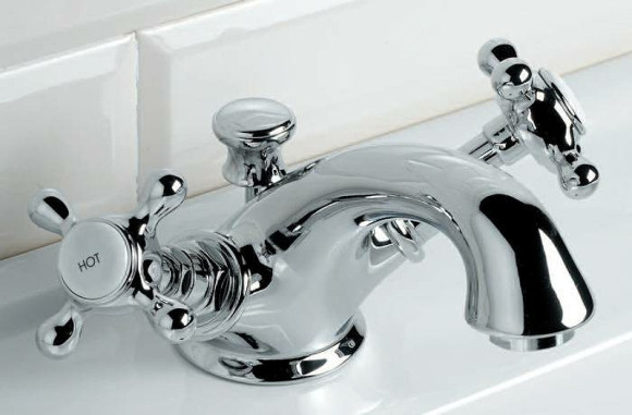 Смеситель для раковины Devon&Devon Austin UTAU910CR Хром Смеситель для раковины Devon&Devon Austin UTAU910CR Хром