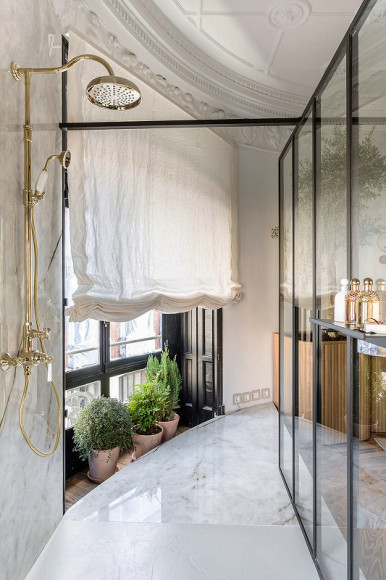 Душевая система Jacob Delafon Cleo 1889 E24311-BGG Золото глянцевое Душевая система Jacob Delafon Cleo 1889 E24311-BGG Золото глянцевое