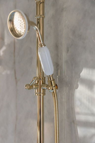 Душевая система Jacob Delafon Cleo 1889 E24311-BGG Золото глянцевое Душевая система Jacob Delafon Cleo 1889 E24311-BGG Золото глянцевое