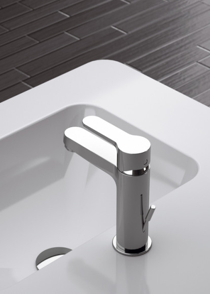 Смеситель для раковины Remer Winner W10 Хром Смеситель для раковины Remer Winner W10 Хром